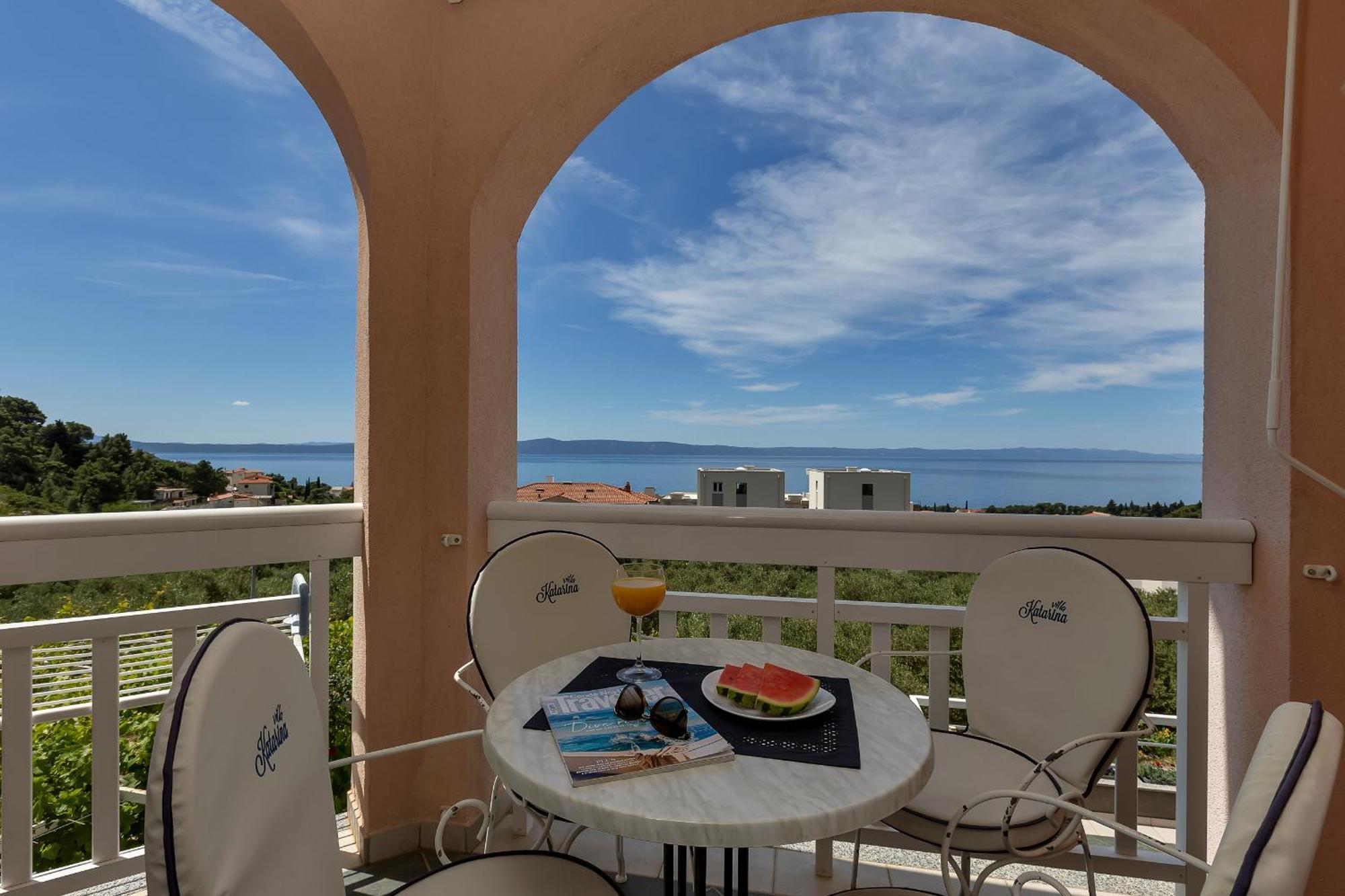 Apartments Villa Katarina Tučepi エクステリア 写真