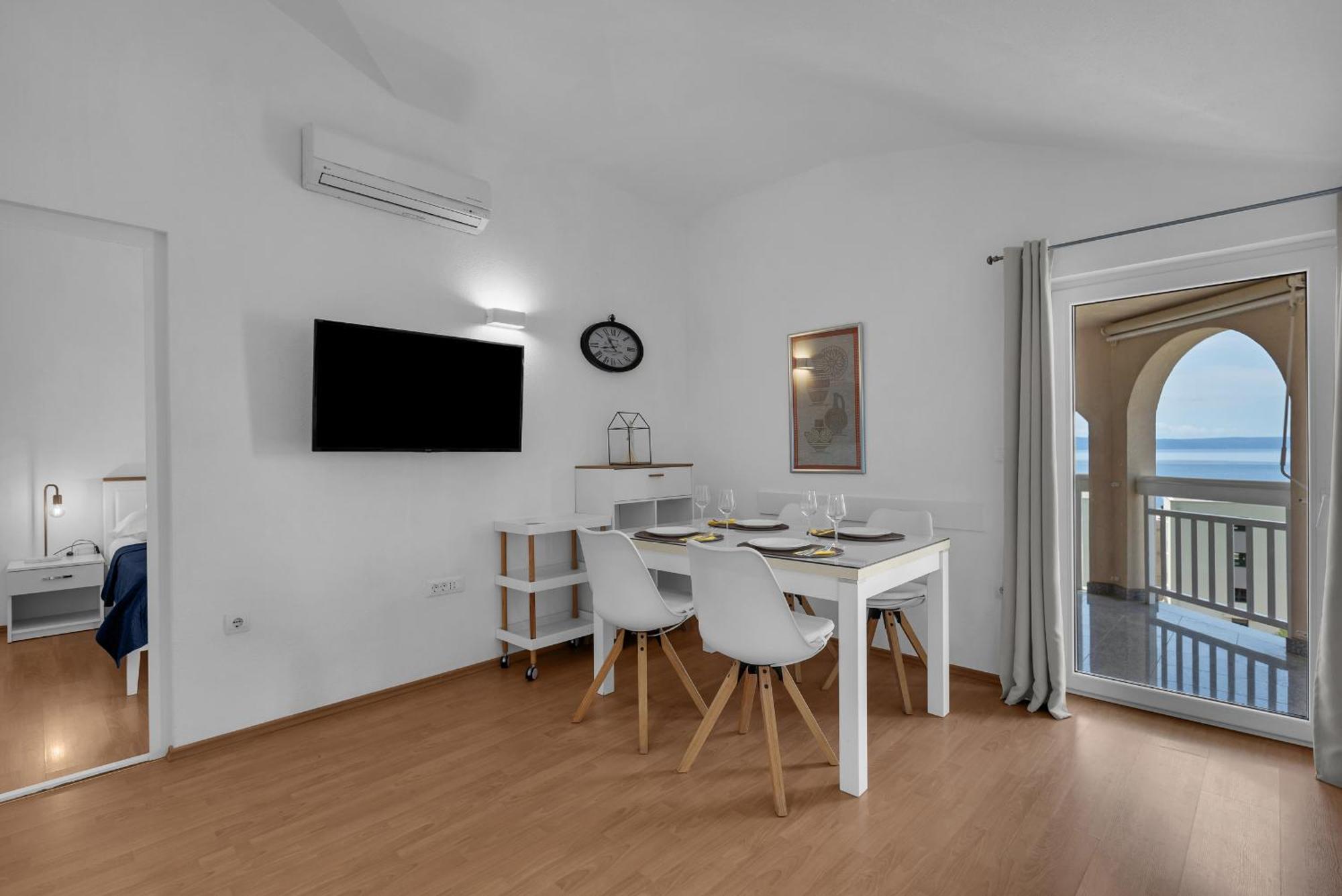 Apartments Villa Katarina Tučepi エクステリア 写真